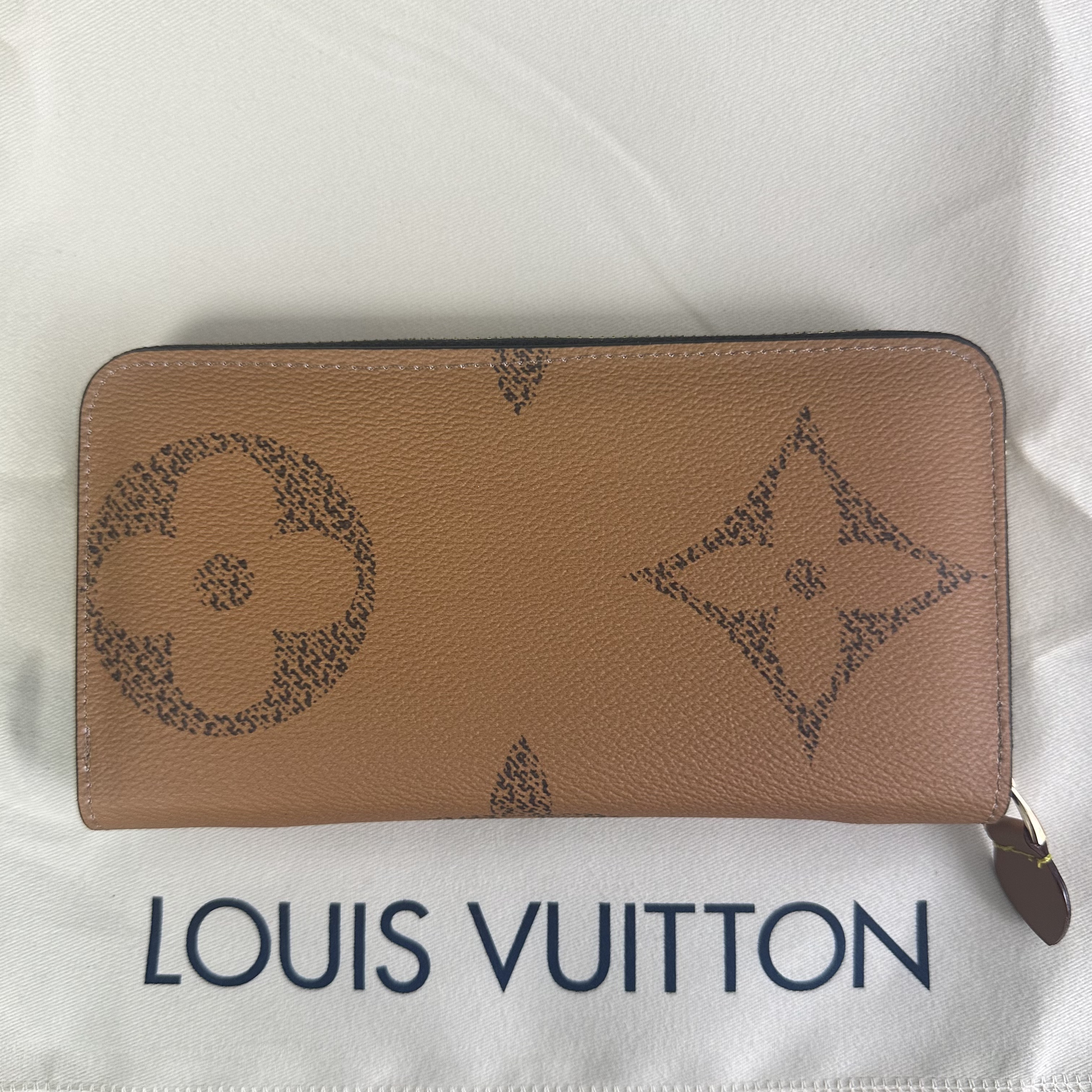 LOUIS VUITTON ジッピーウォレット ラウンドファスナー長財布 モノグラム ジャイアントリバース ブラウン M69353