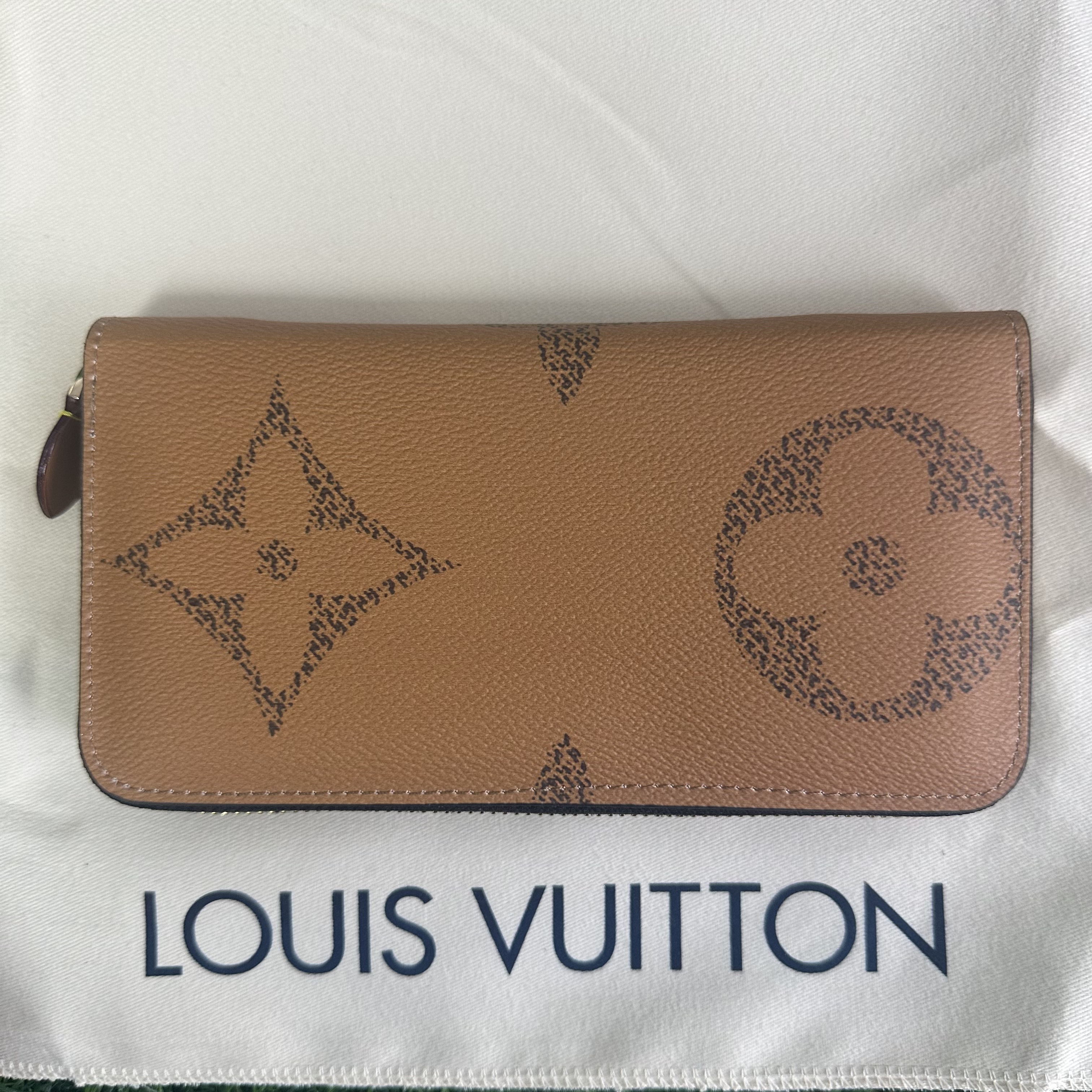 LOUIS VUITTON ジッピーウォレット ラウンドファスナー長財布 モノグラム ジャイアントリバース ブラウン M69353