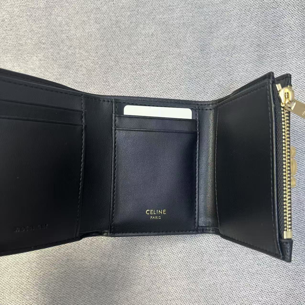 CELINE セリーヌ レディース財布 三つ折り財布 小物入れ 軽量