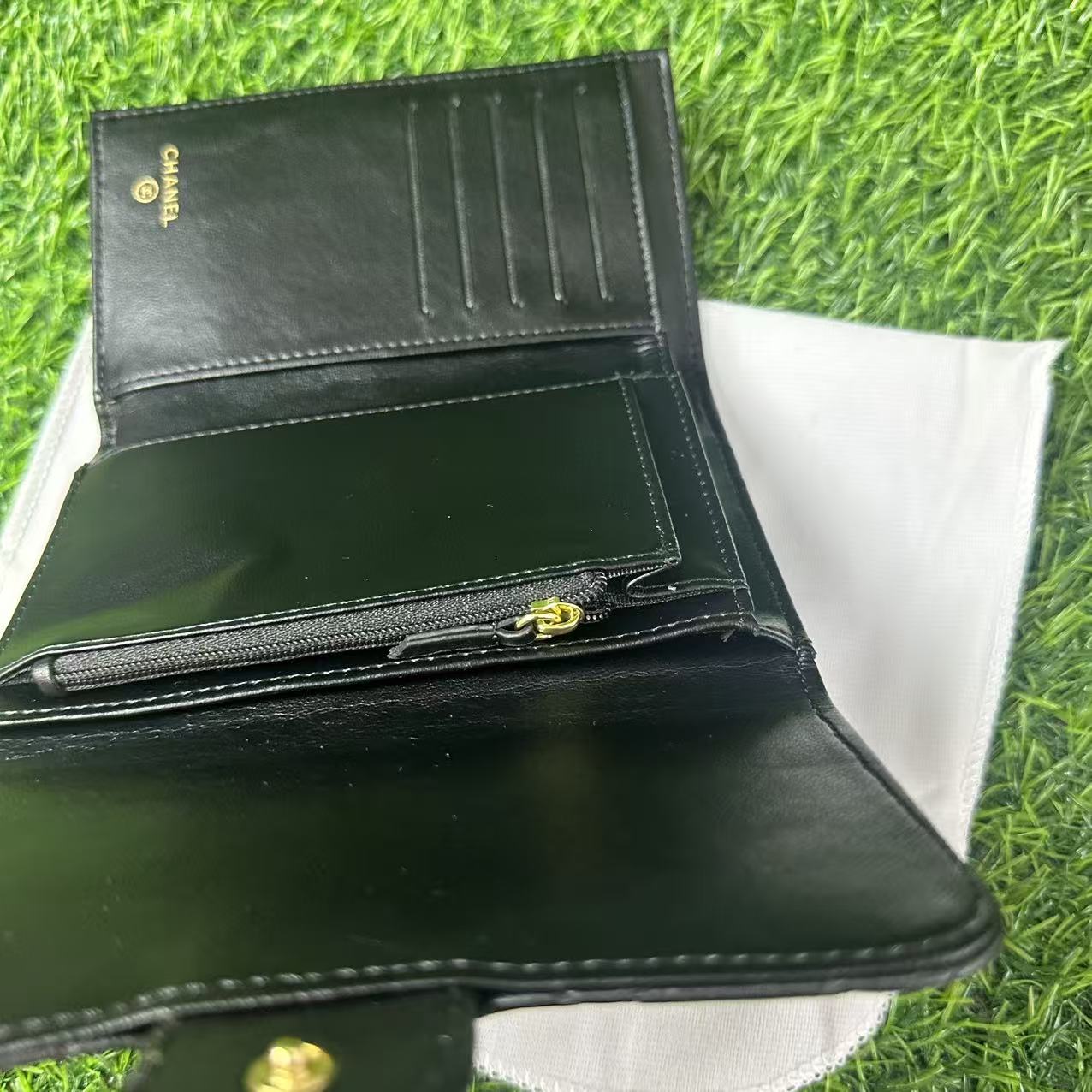 CHANEL シャネル 3つ折り財布 クラシックミディアムフラップウォレット 財布