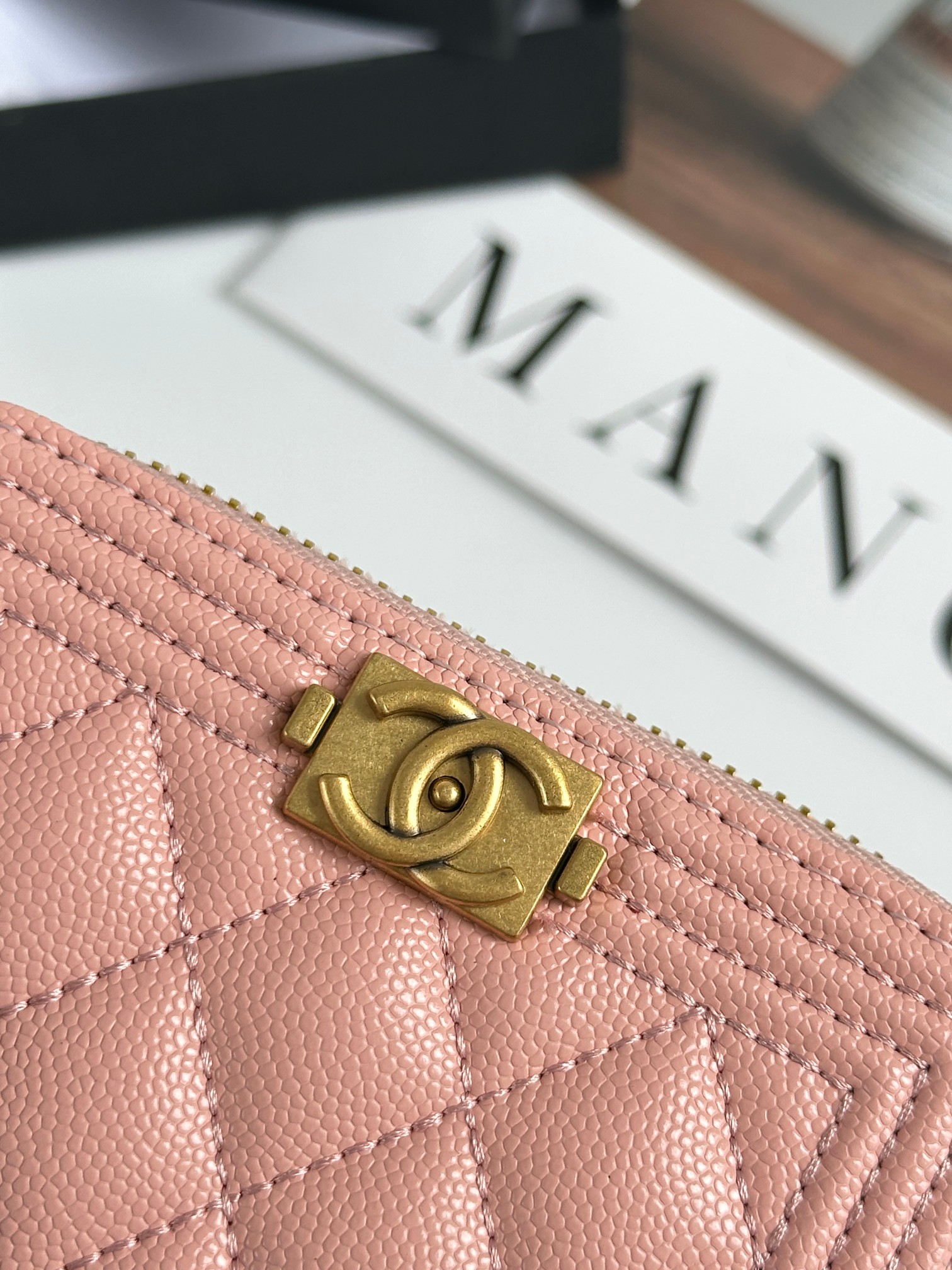 CHANEL BOY シャネル ボーイ コインケース キャビア ブラック ゴールド金具 ココマーク マトラッセ コンパクトウォレット カードケース 財布