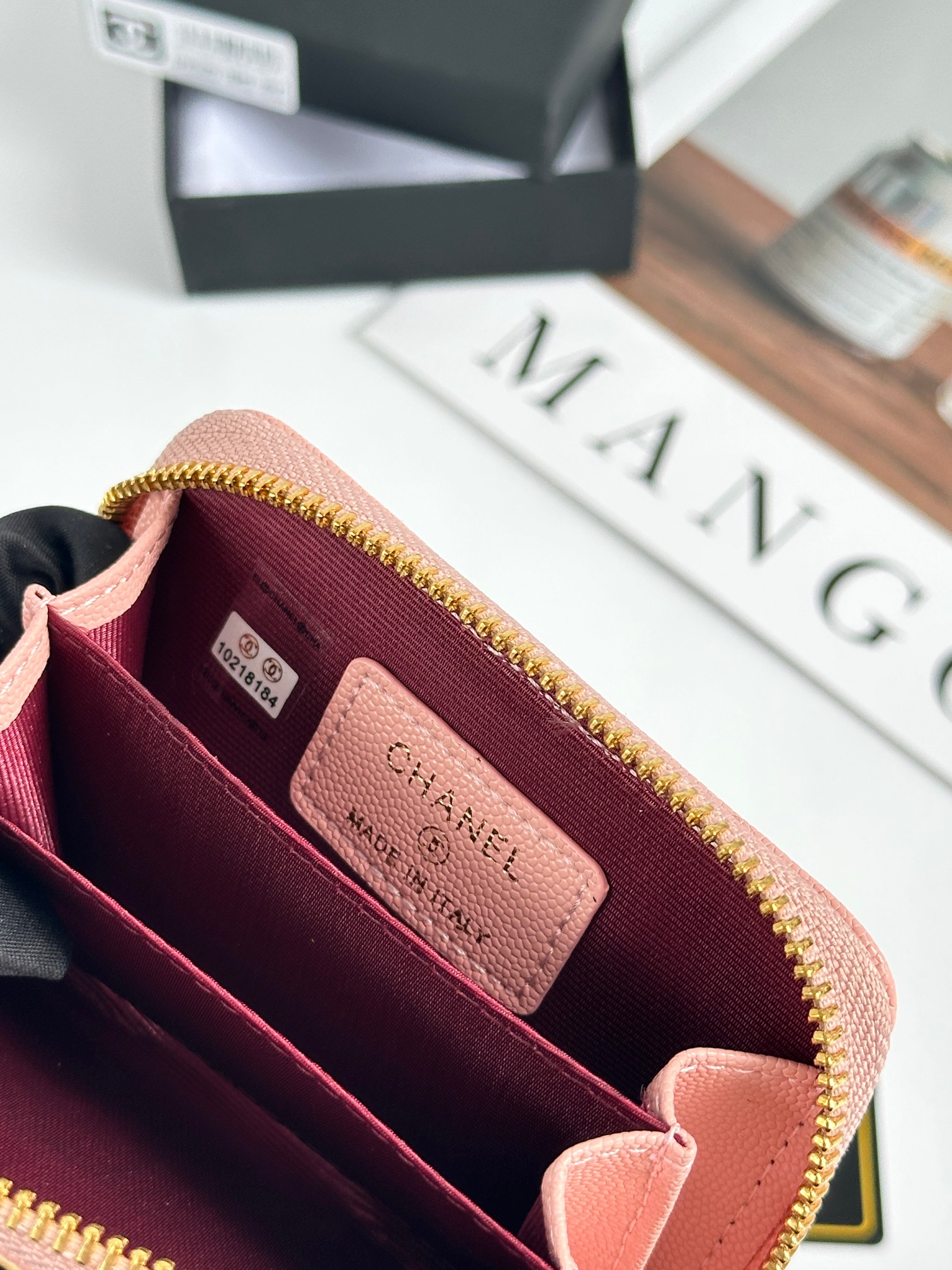 CHANEL BOY シャネル ボーイ コインケース キャビア ブラック ゴールド金具 ココマーク マトラッセ コンパクトウォレット カードケース 財布