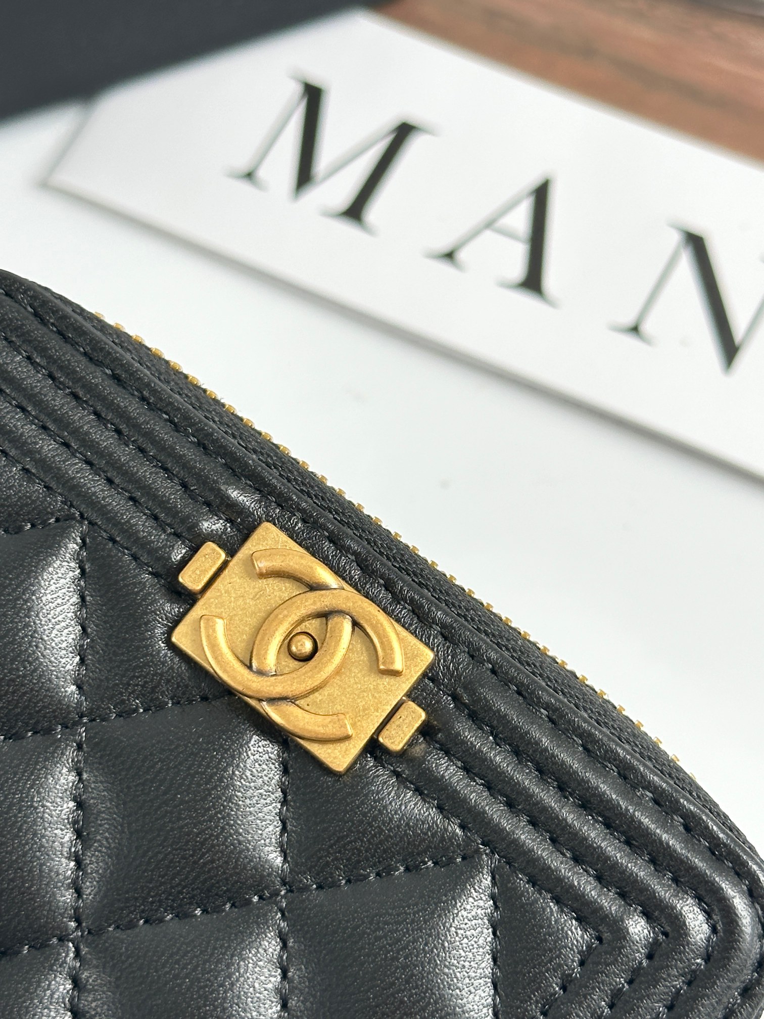 CHANEL BOY シャネル ボーイ コインケース キャビア ブラック ゴールド金具 ココマーク マトラッセ コンパクトウォレット カードケース 財布