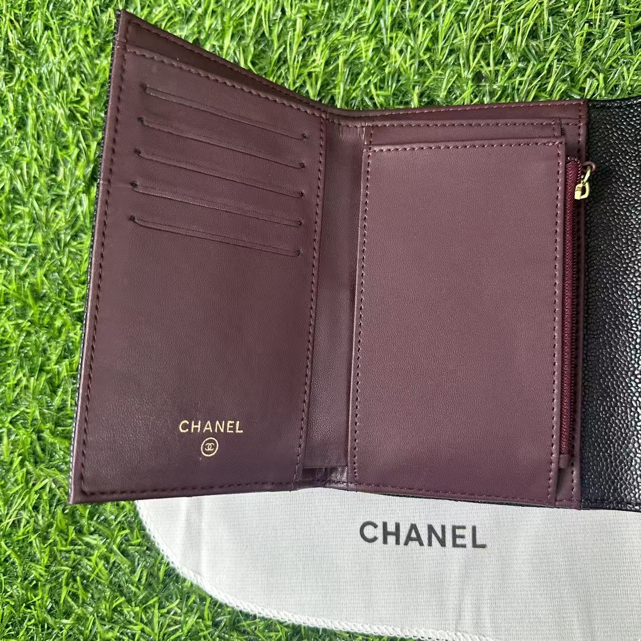 CHANEL シャネル 3つ折り財布 クラシックミディアムフラップウォレット 財布