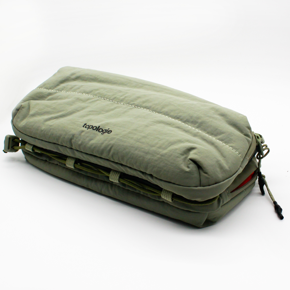 Topologie Bottle Sacoche トポロジー ボトルサコッシュ ストラップ付き ショルダーバッグ ブラック グリーン シルバー パープル レッド オフホワイト