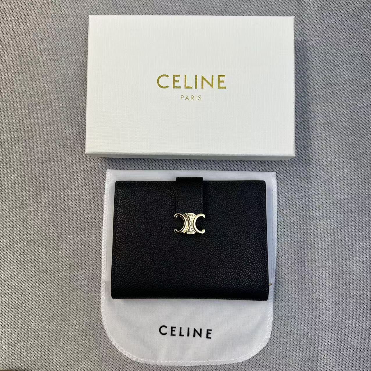 CELINE セリーヌ レディース財布 二つ折り財布 小物入れ 軽量