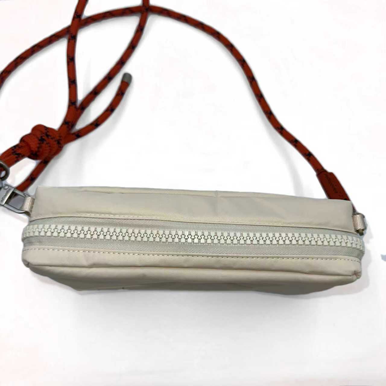 Topologie トポロジー Utility Sacoche ショルダーバッグ クラッチバッグ