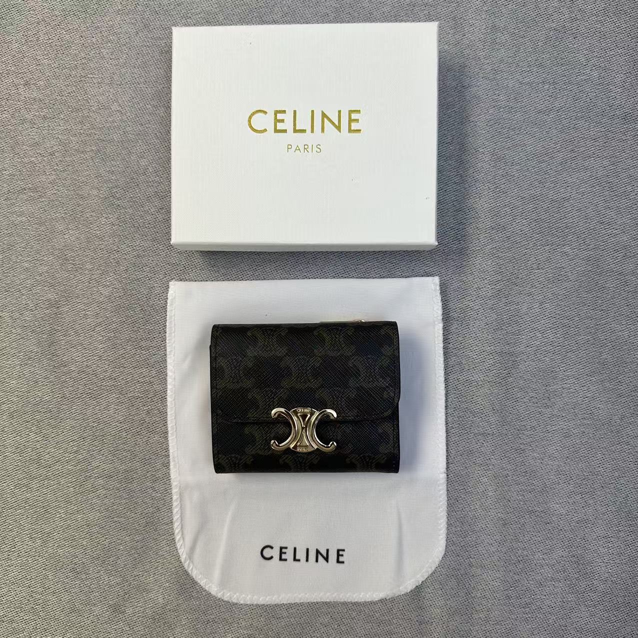 CELINE セリーヌ 折り財布 スモール トリフォールドウォレット レザー ミニ財布 小銭入れあり