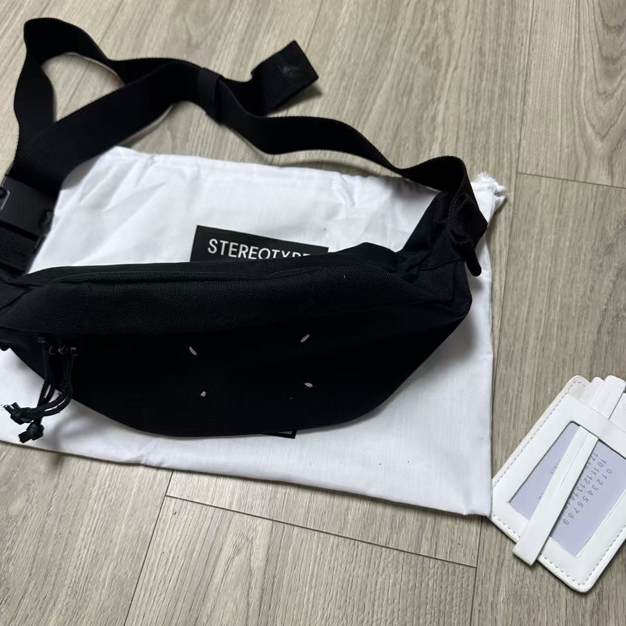 MM6 メゾンマルジェラ 4ステッチウエストバッグ