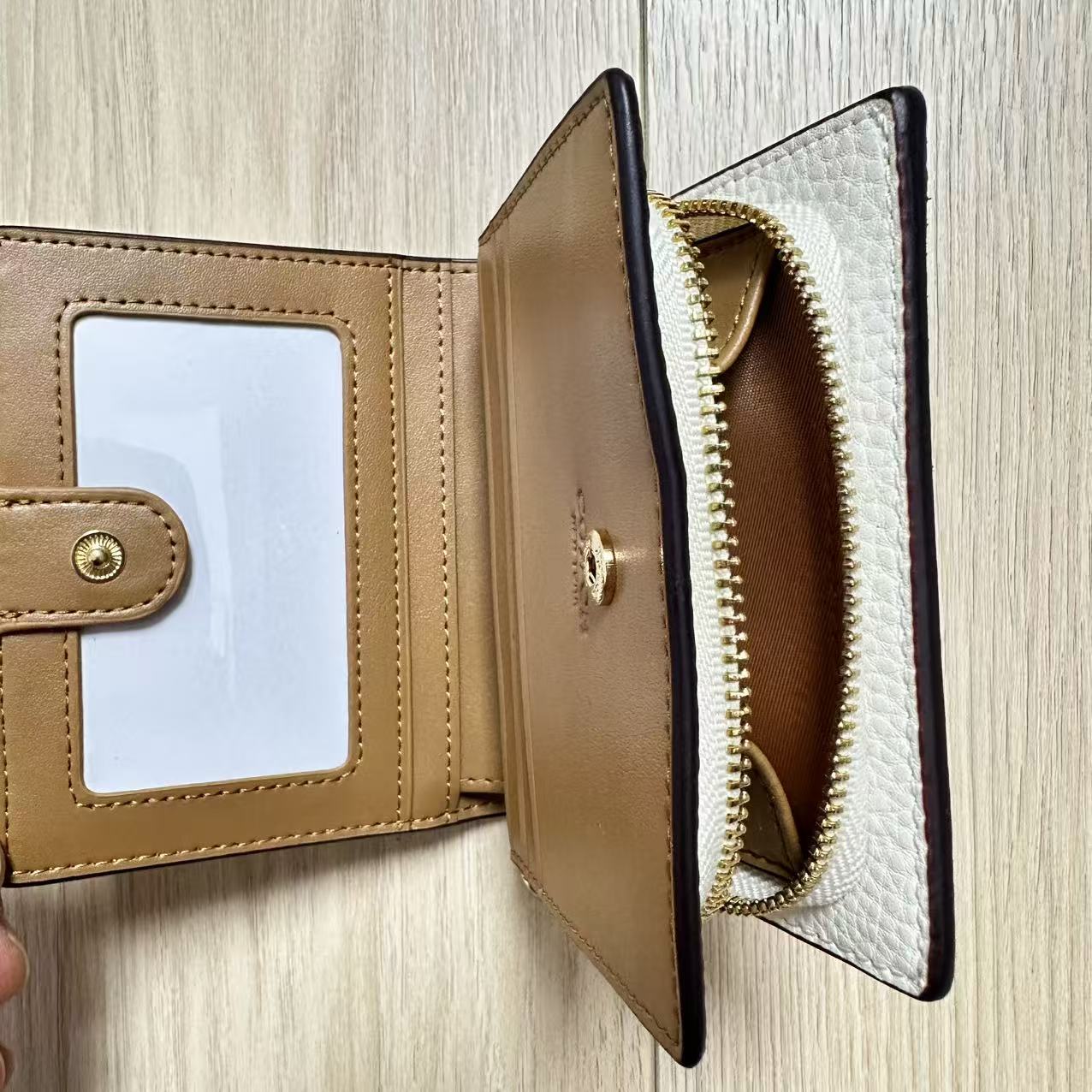 COACH [コーチ] 財布(二つ折り財布 ペブルド レザー C チャーム