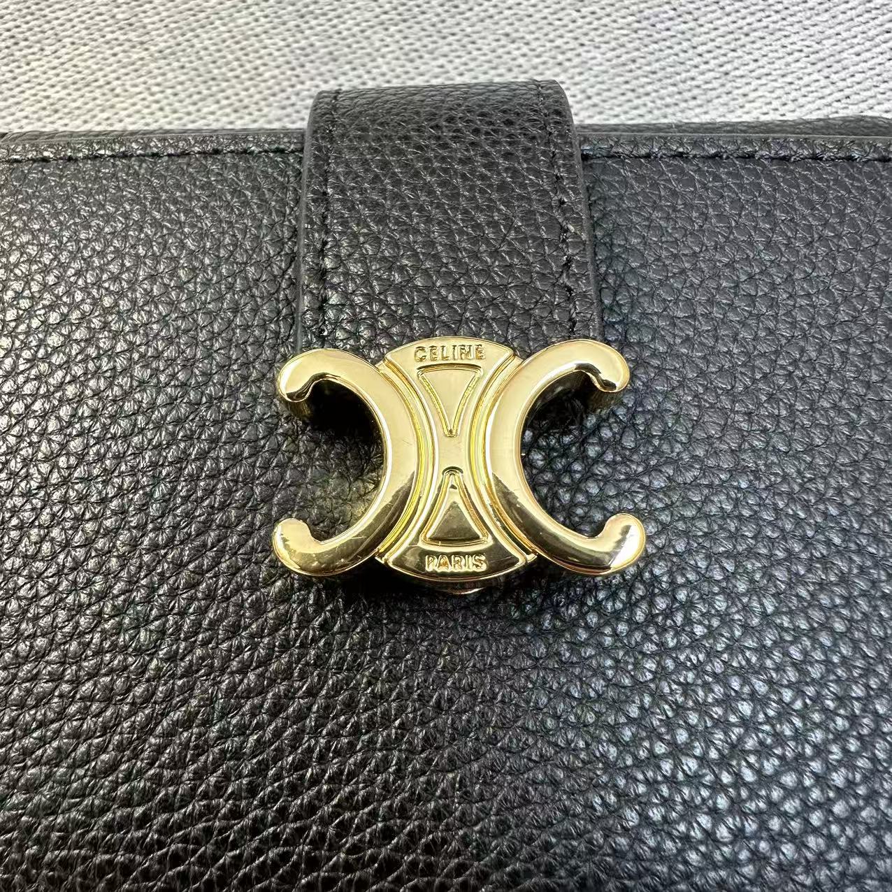 CELINE セリーヌ レディース財布 三つ折り財布 小物入れ 軽量