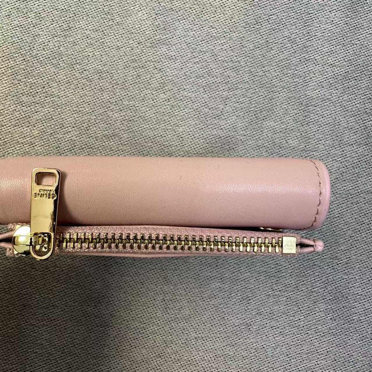 CELINE セリーヌ レディース財布 二つ折り財布 小物入れ 軽量