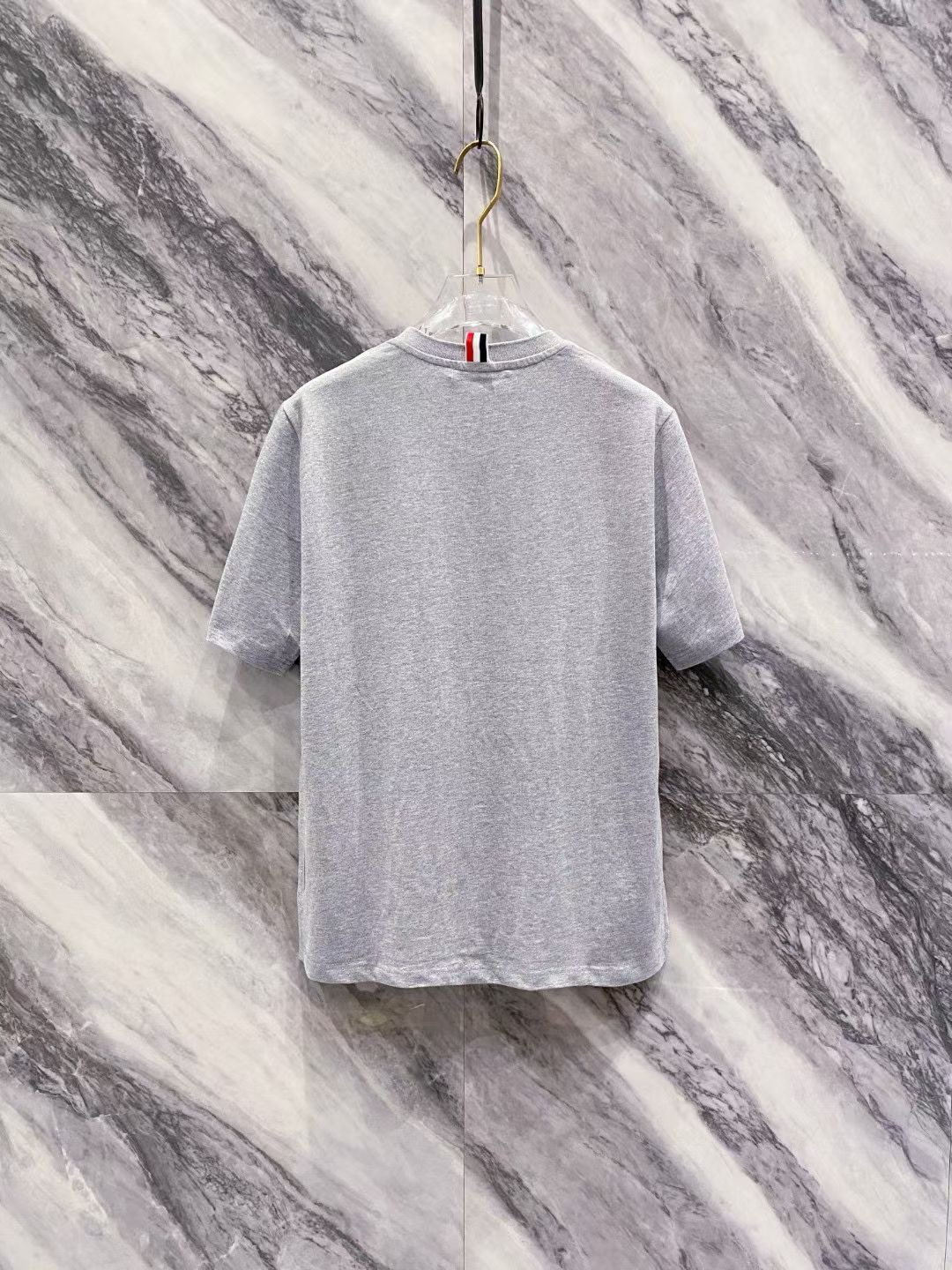 톰브라운 Thom Browne 24SS 클래식 트리컬러 라인 반팔 티셔츠 남녀공용
