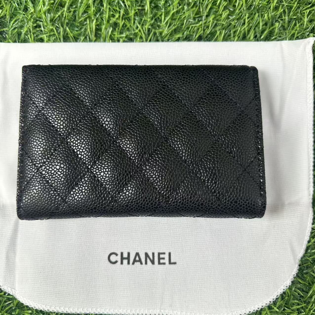 CHANEL シャネル 3つ折り財布 クラシックミディアムフラップウォレット 財布