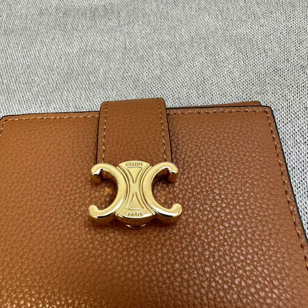 CELINE セリーヌ 折り財布 スモール トリフォールドウォレット レザー ミニ財布 小銭入れあり