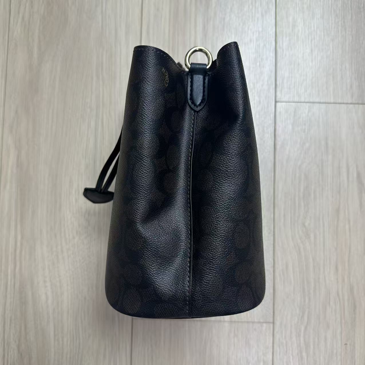 COACH コーチ バッグ(ショルダーバッグ)  シグネチャー スモール タウン バケット バッグ  レディース