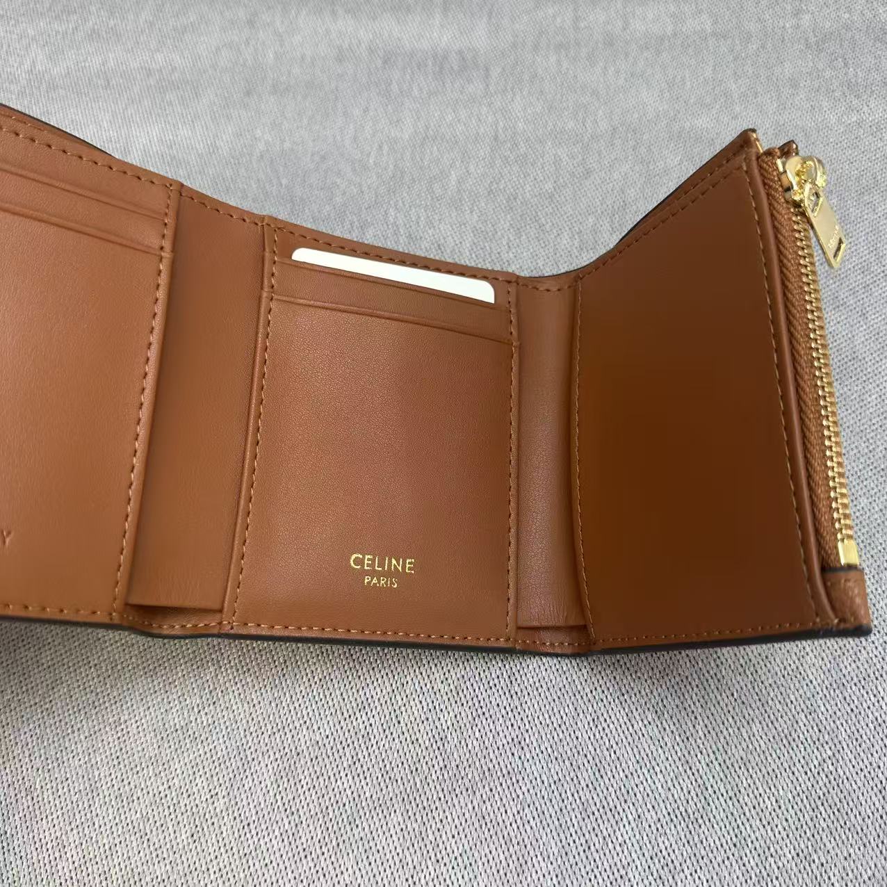 CELINE セリーヌ 折り財布 スモール トリフォールドウォレット レザー ミニ財布 小銭入れあり