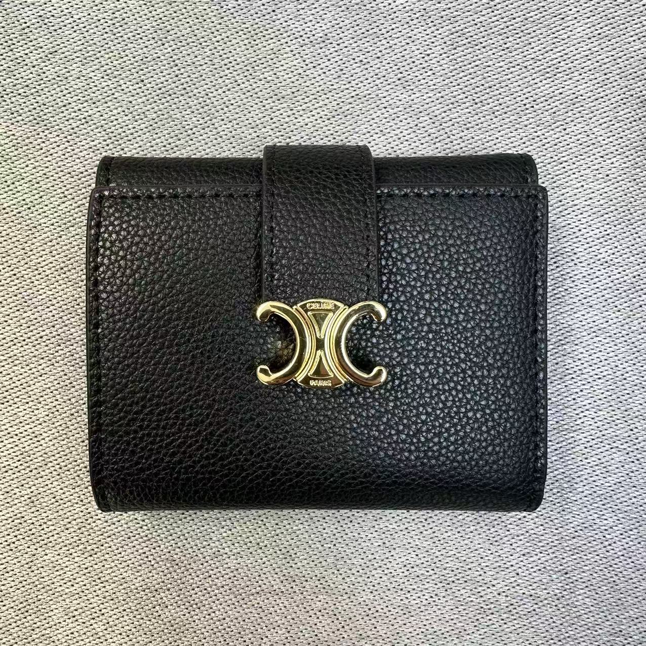 CELINE セリーヌ レディース財布 三つ折り財布 小物入れ 軽量