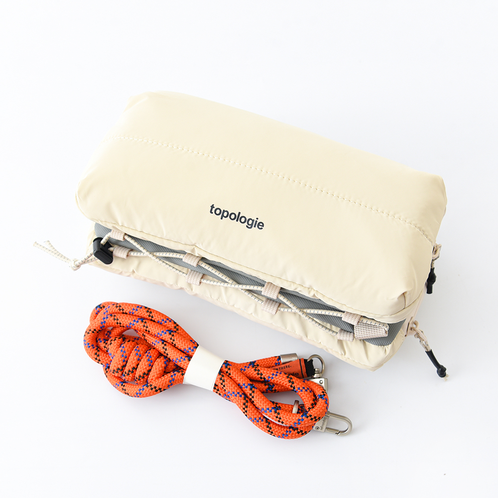 Topologie Bottle Sacoche トポロジー ボトルサコッシュ ストラップ付き ショルダーバッグ ブラック グリーン シルバー パープル レッド オフホワイト