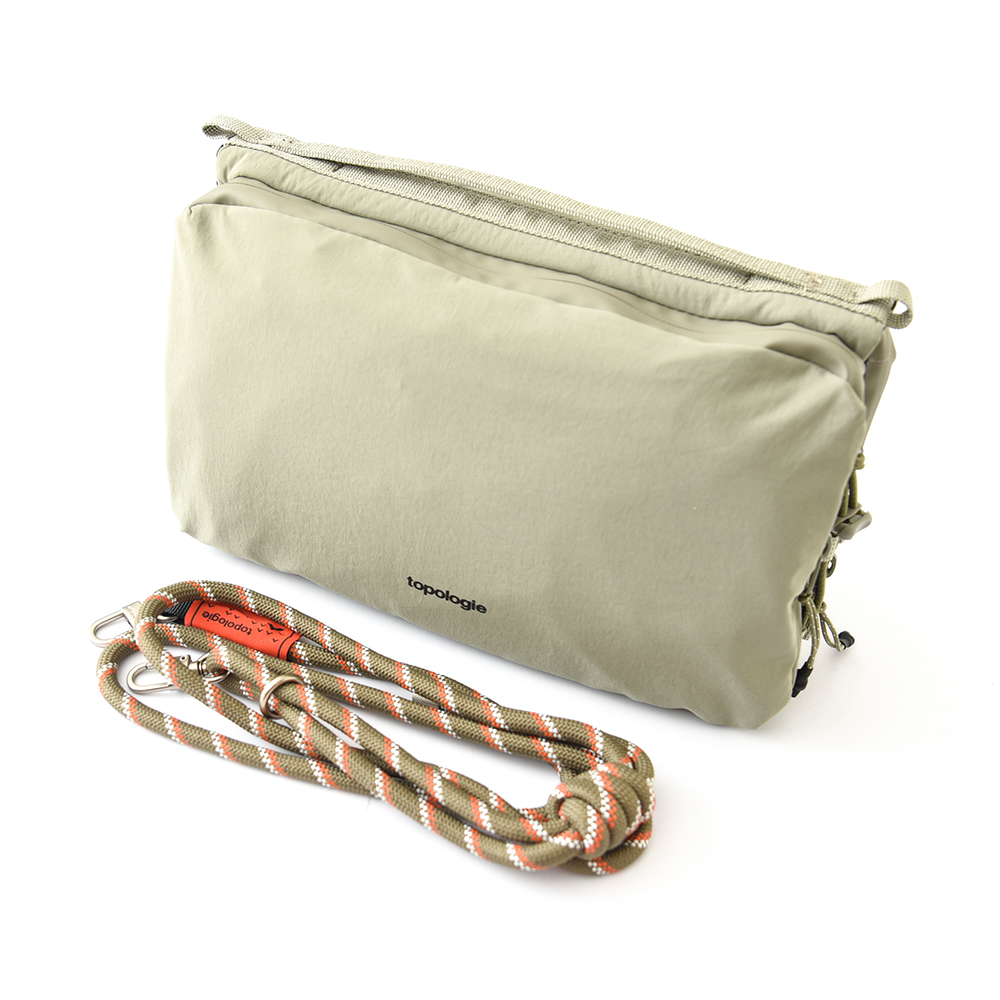 トポロジー Topologie Bottle Sacoche ボトルサコッシュ トポロジー ショルダーバッグ 大容量 ストラップ付き ブラック シルバー グリーン