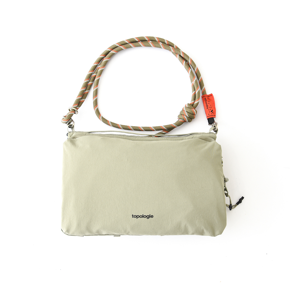 トポロジー Topologie Bottle Sacoche ボトルサコッシュ トポロジー ショルダーバッグ 大容量 ストラップ付き ブラック シルバー グリーン