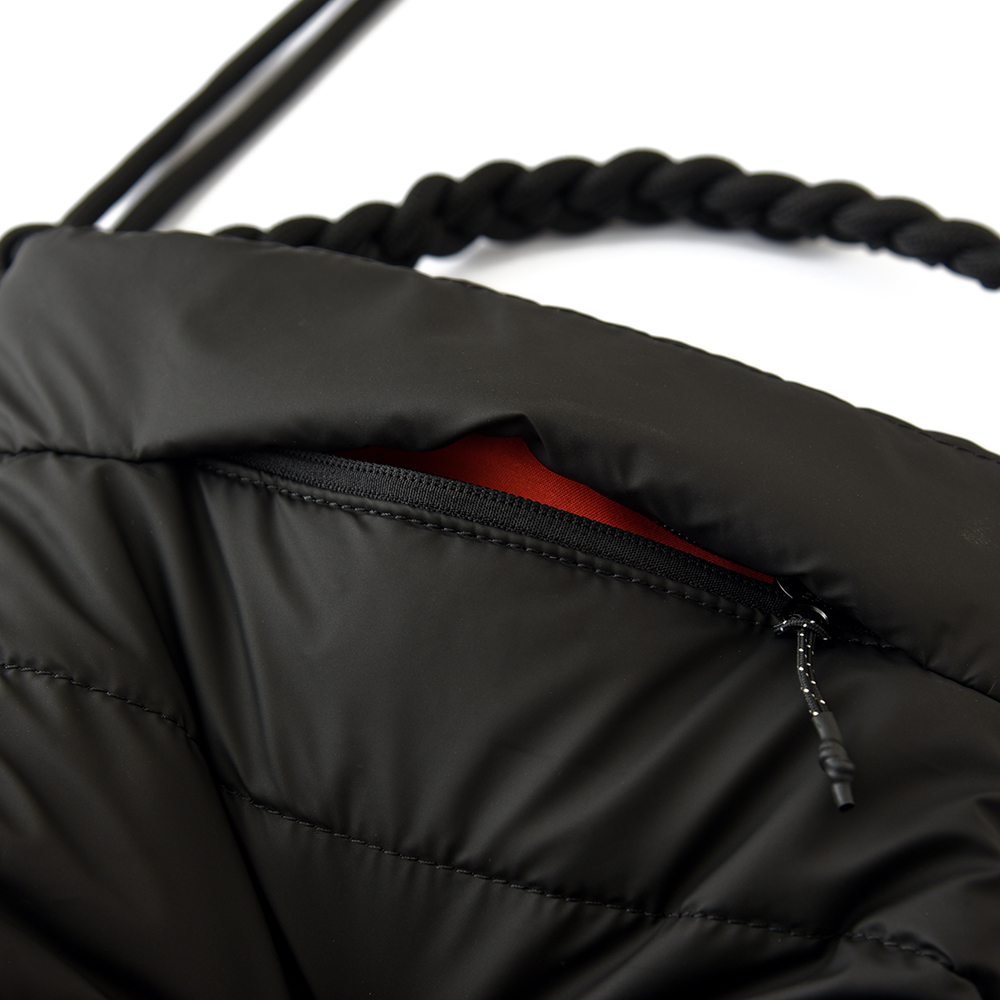 Topologie トポロジー Besace べサス ショルダーバッグ ボディバッグ ストラップ付き スタイリッシュ  レディース メンズ ブラック オフホワイト モスグリーン