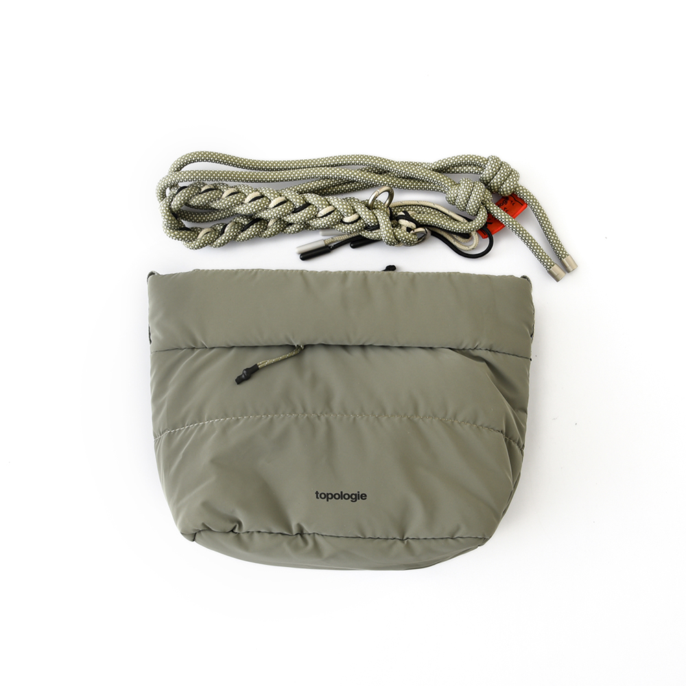 Topologie トポロジー Besace べサス ショルダーバッグ ボディバッグ ストラップ付き スタイリッシュ  レディース メンズ ブラック オフホワイト モスグリーン