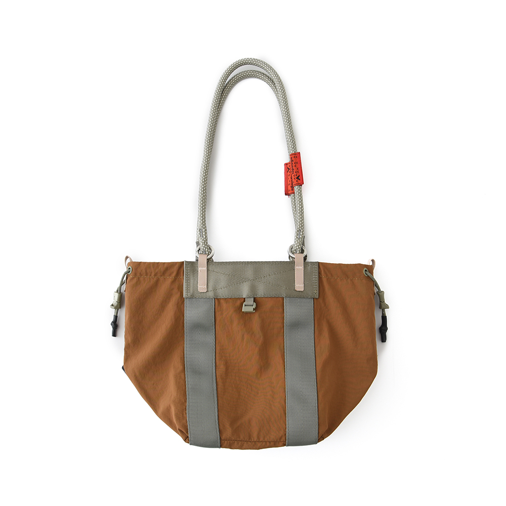 Topologie トポロジー Summit Tote Small トートバッグ 両面使用 多機能トート ナイロン製 手持ち ショルダー クロスボディー