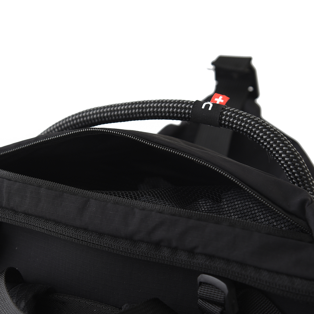 on speed pack30L ブラックリュック バックパック