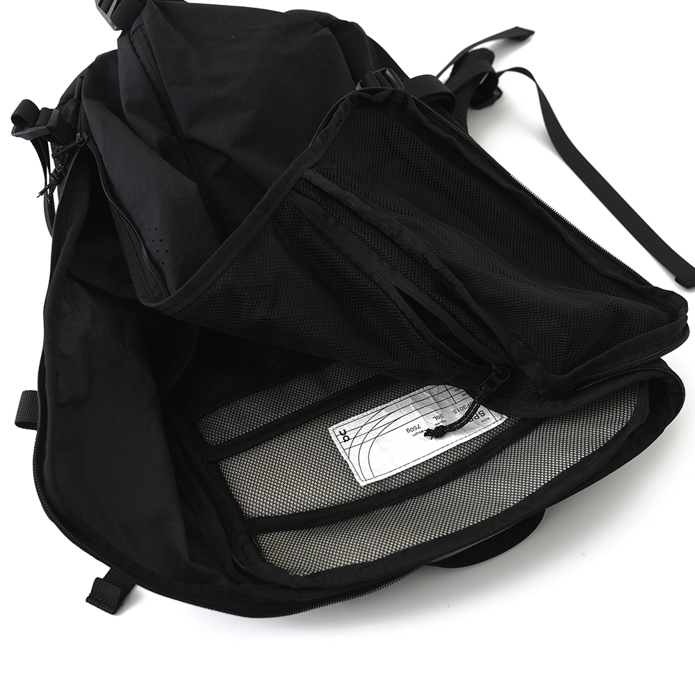 on speed pack30L ブラックリュック バックパック