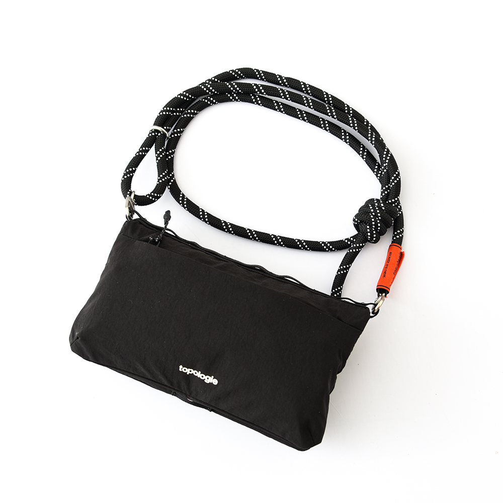 トポロジー topologie Bottle Sacoche ボトルサコッシュ ショルダーバッグ 大容量 ストラップ付き ブラック