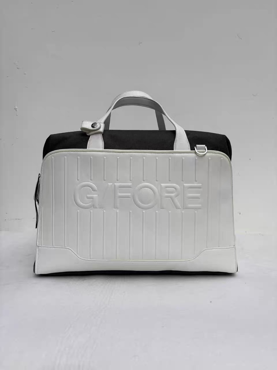지포어 G/FORE 골프 보스턴백  여성 골프가방 화이트 블랙