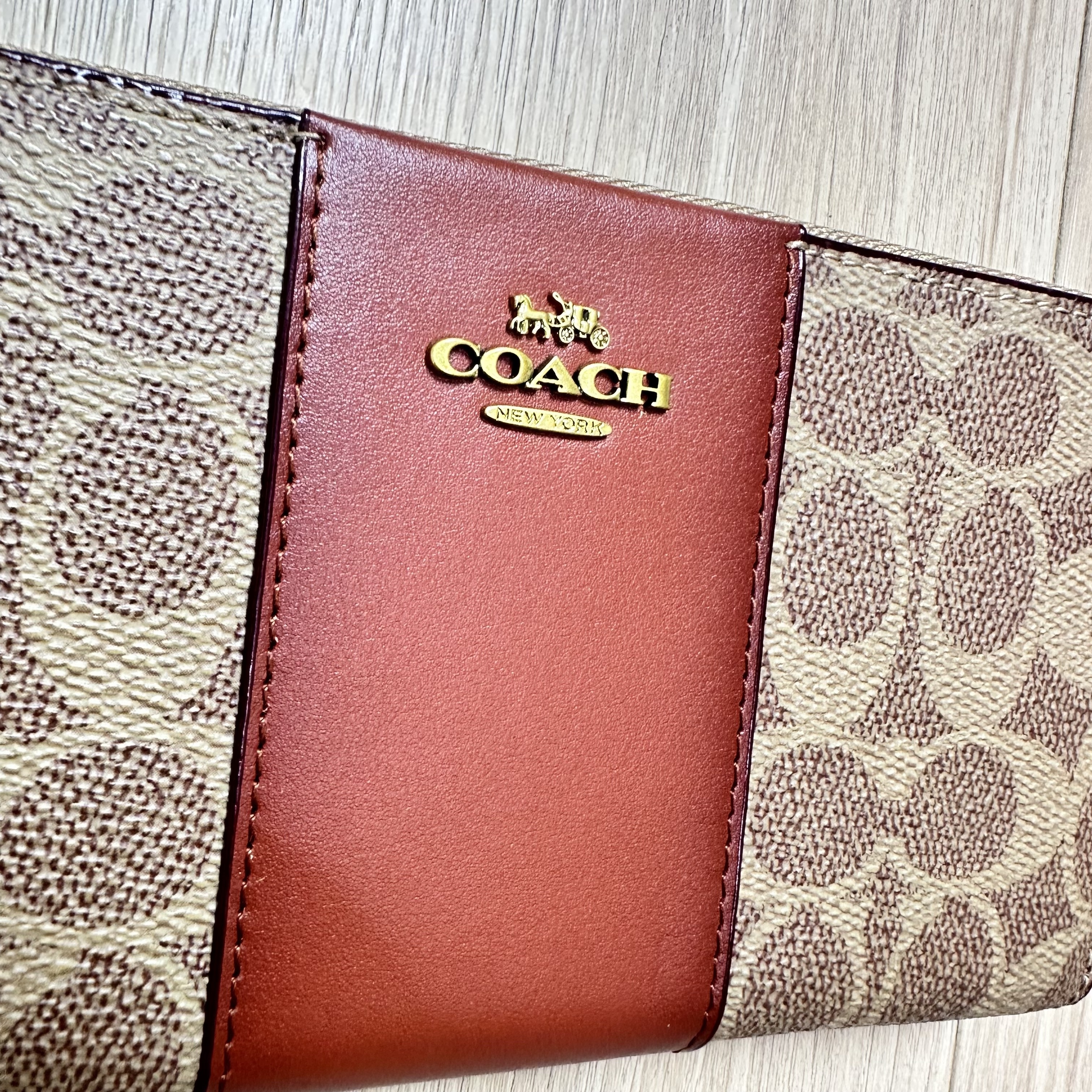 COACH [コーチ] 財布(長財布) ペチュニア ラグジュアリー ペブルド レザー