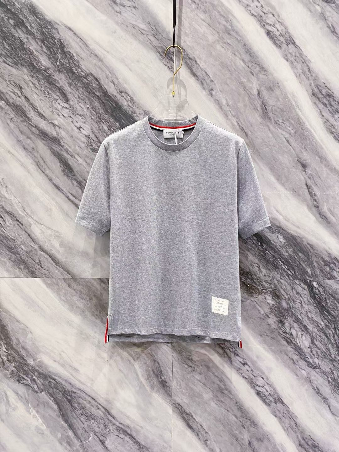 톰브라운 Thom Browne 24SS 클래식 트리컬러 라인 반팔 티셔츠 남녀공용