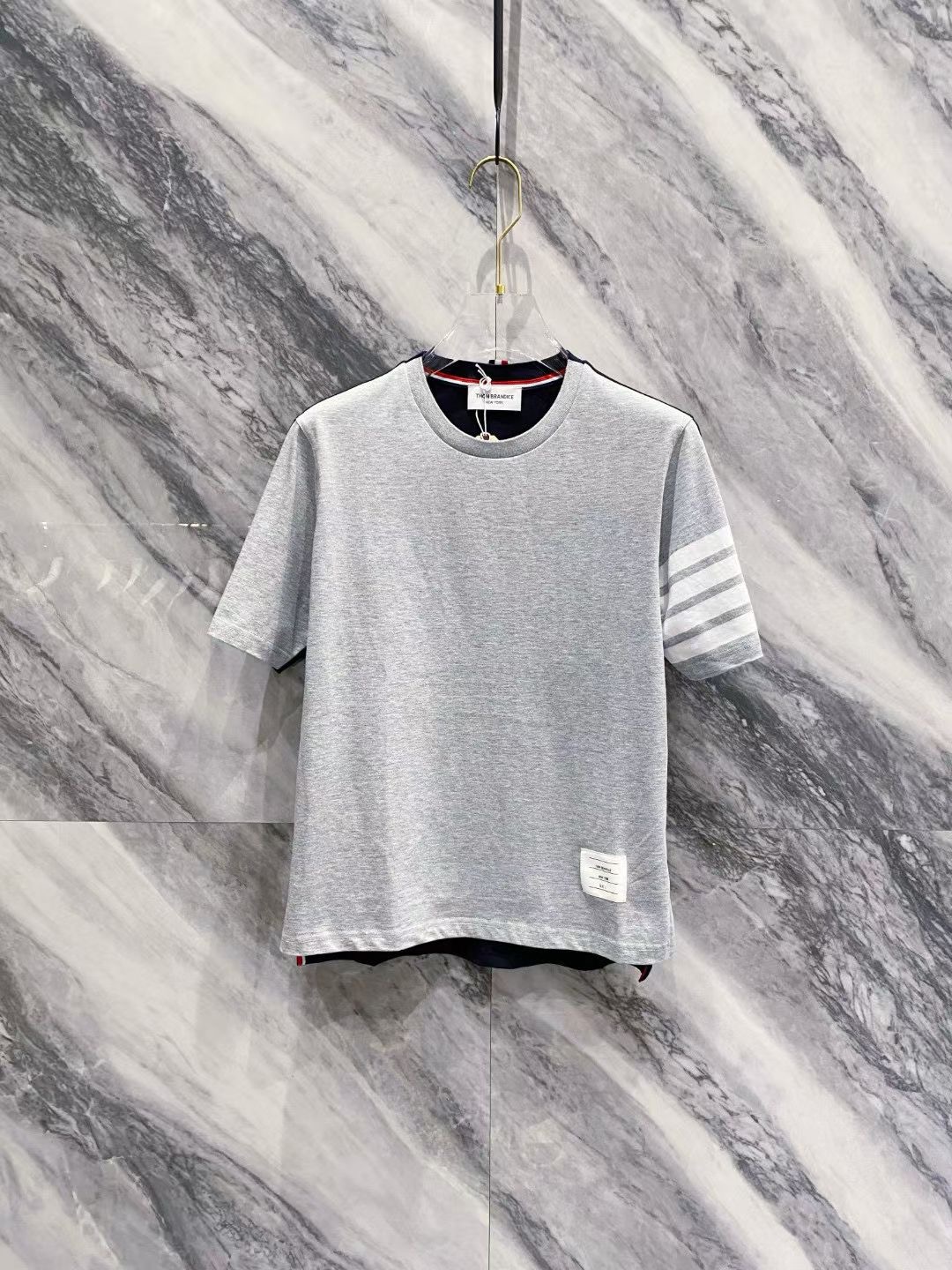 톰브라운 Thom Browne 4바 스트라이프 투톱 반팔 티셔츠 남녀공용