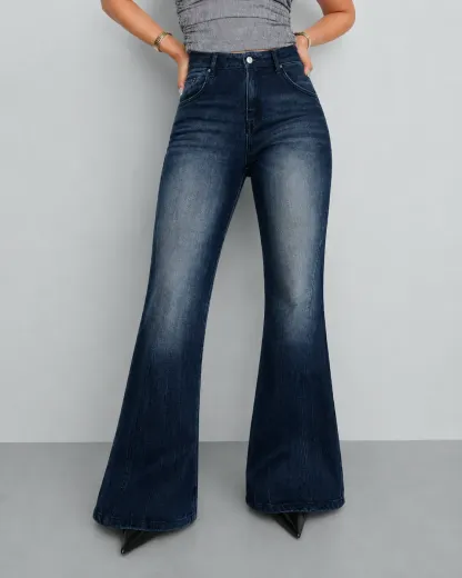 Flare Jeans for the Breakup Baddie