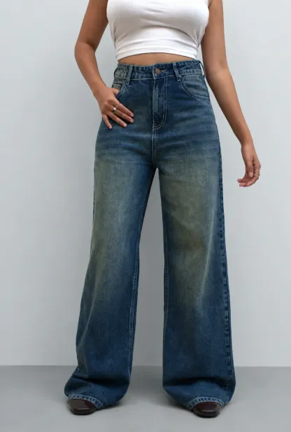 Chic Blue Wash Oversized Wide-Leg Jeans