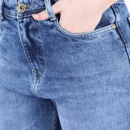 Women's Faded Blue Mid-Rise Straight Fit Jeans