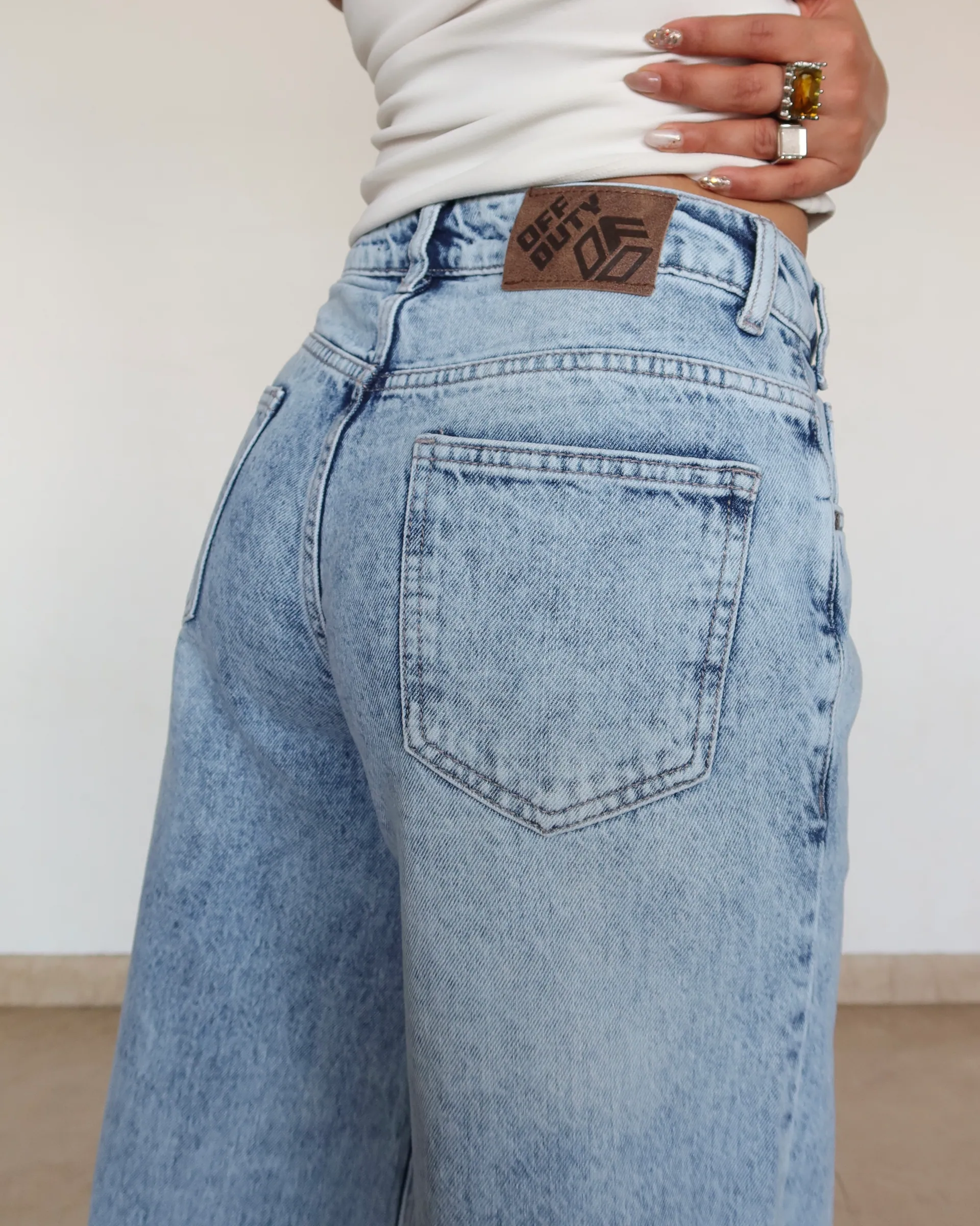 Diagonal Belt Wide Leg Jeans