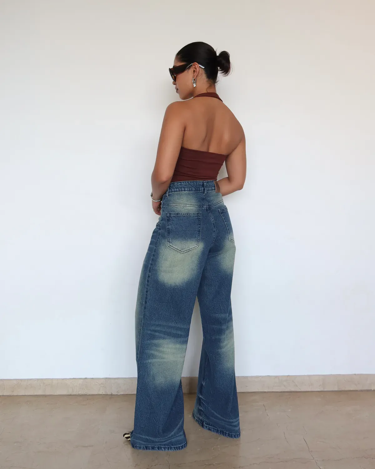 Comfort-Fit Wide-Leg Baggy Jeans