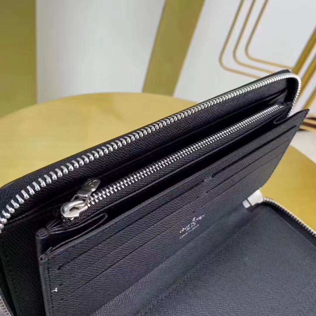 Louis Vuitton wallet (M62643)
