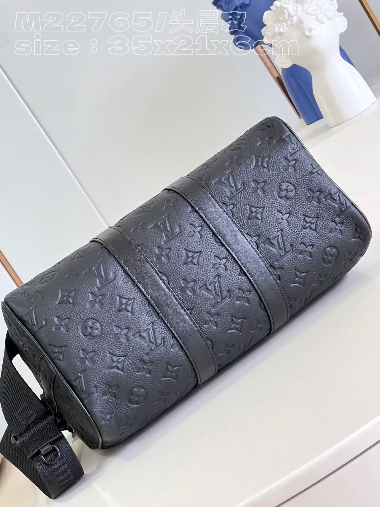 Louis Vuitton KEEPALL BANDOULIÈRE 35 handbag（M22765）