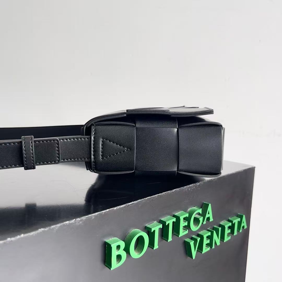 Bottega Veneta Box Shoulder Bag（737950VB1K08480）