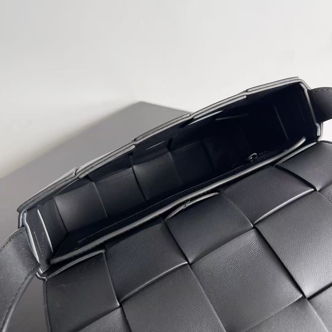 Bottega Veneta Box Shoulder Bag（737950VB1K08480）