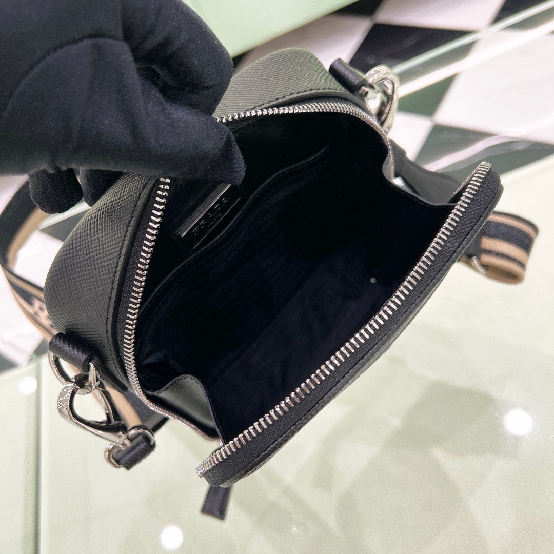 Prada Saffiano leather shoulder bag (2VH154_2FAD_F0002_V_OO1)