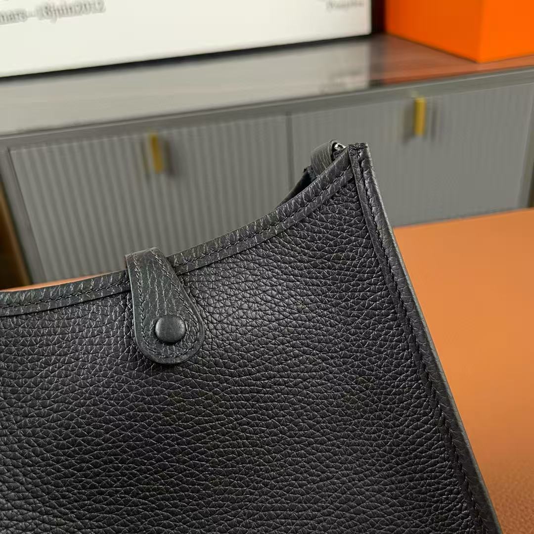 HERMES Mini Evelyn 16 TPM Bag Caban （H069426CKDS）