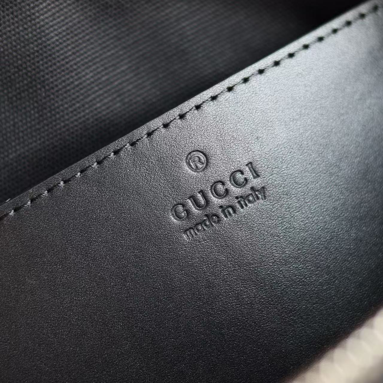 GUCCI GG Black Small Messenger Bag (792082-FADJA-1042)