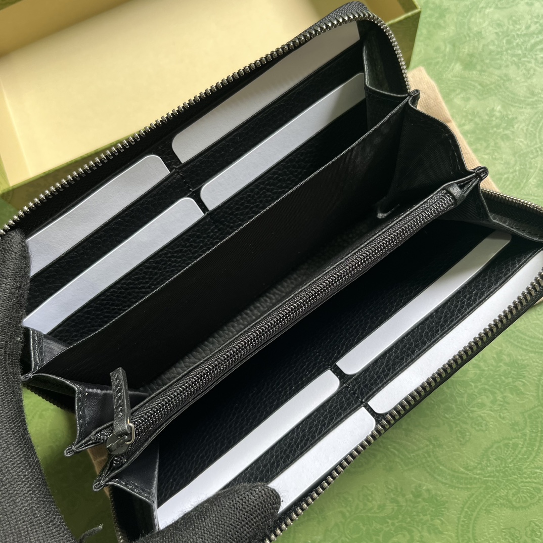 GUCCI Logo Embossed Zip-Around Wallet (739482AABY01000)