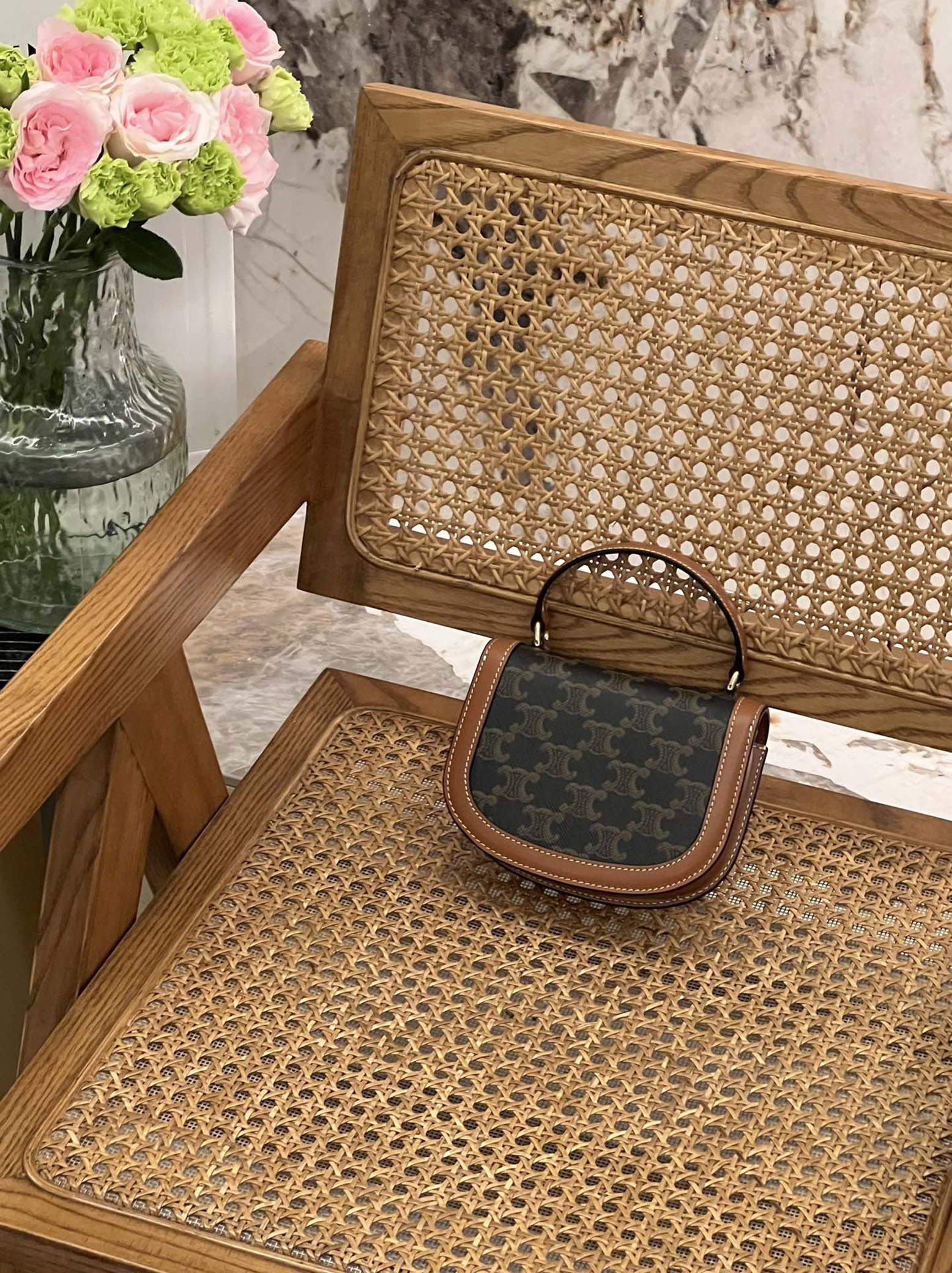 CELINE MINI BESACE CLEA in Triomphe canvas and calfskin （10K502EWU.04LU）