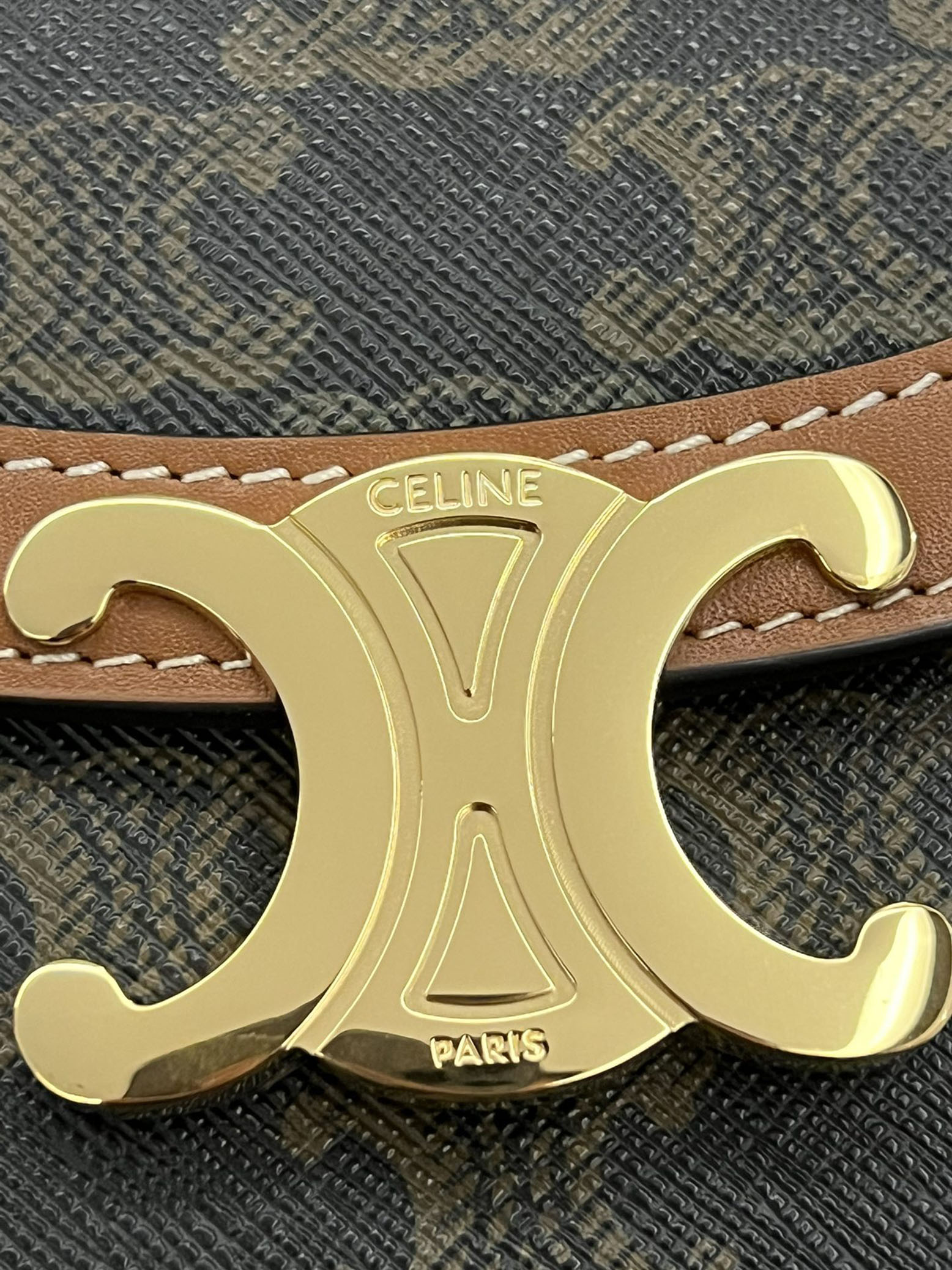 CELINE MINI BESACE CLEA in Triomphe canvas and calfskin （10K502EWU.04LU）
